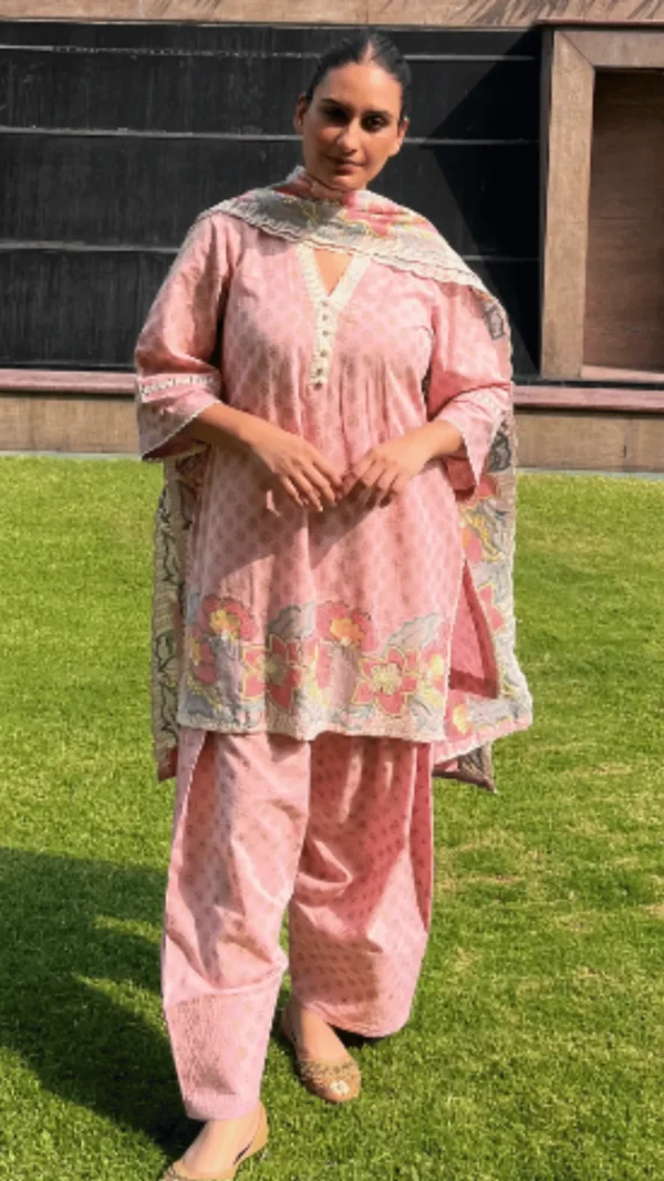 Diya Unsticthced French Knot Embroidered Suit Set with Dupatta